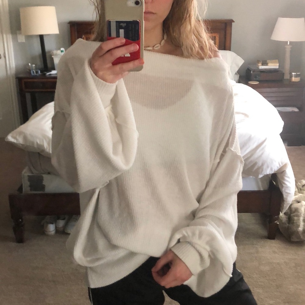 ❌❌DO NOT BUY❌❌Free People Sweater